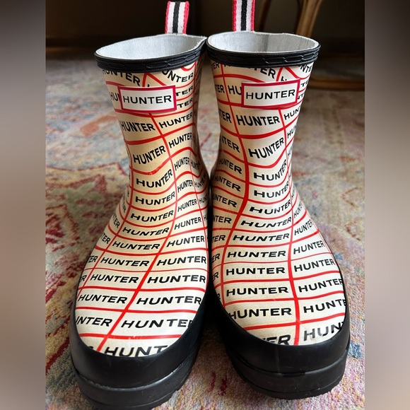 Hunter Play Sonic Logo Short Rainboots - Picture 2 of 7